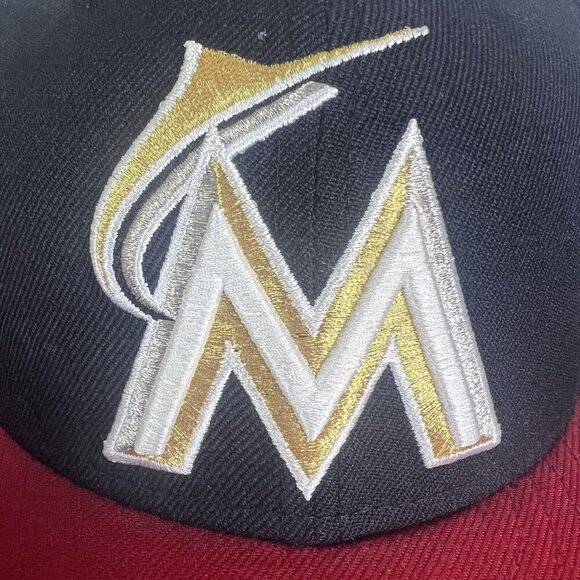 Miami Marlins MLB New‎ Era 59Fifty Men's Hat Black Fitted 7 1/4 100% Wool Black - Picture 8 of 13